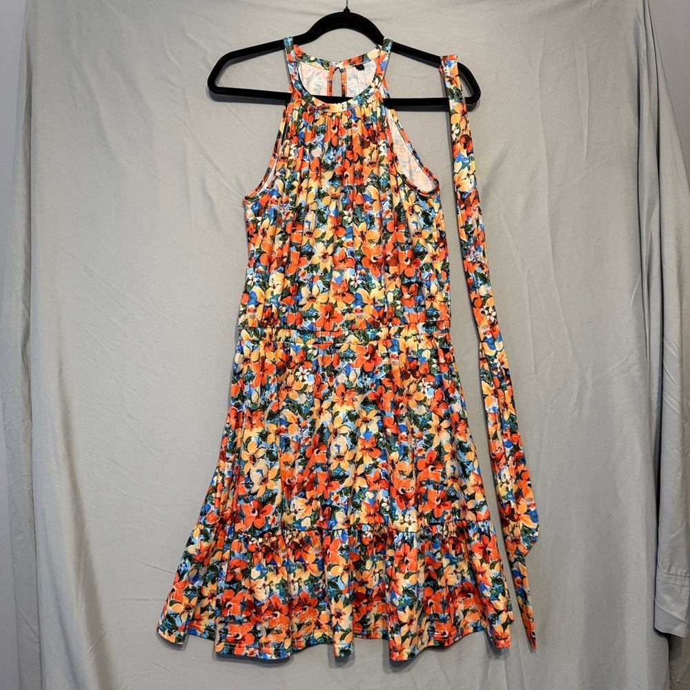 Newshows Womens Floral Halter Dress w Belt Size Large Cottagecore Tropical Flowy